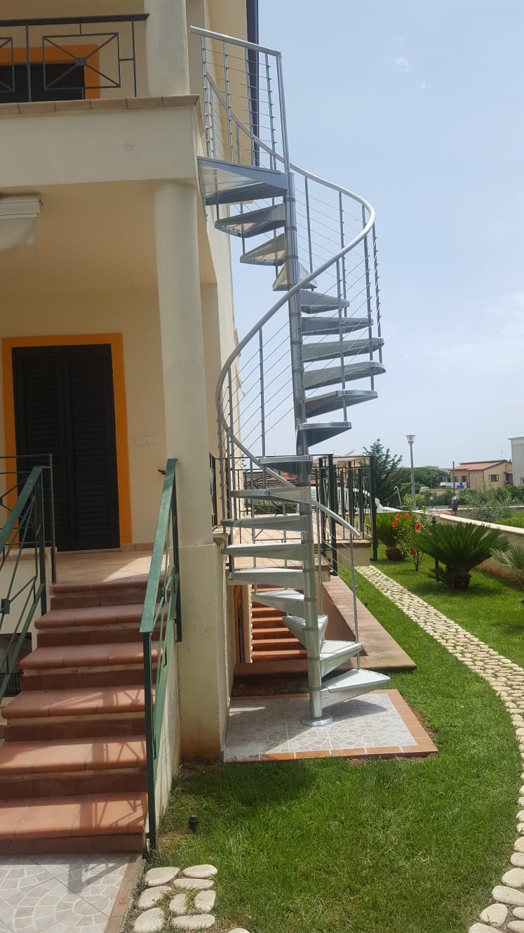 scale esterne a chiocciola