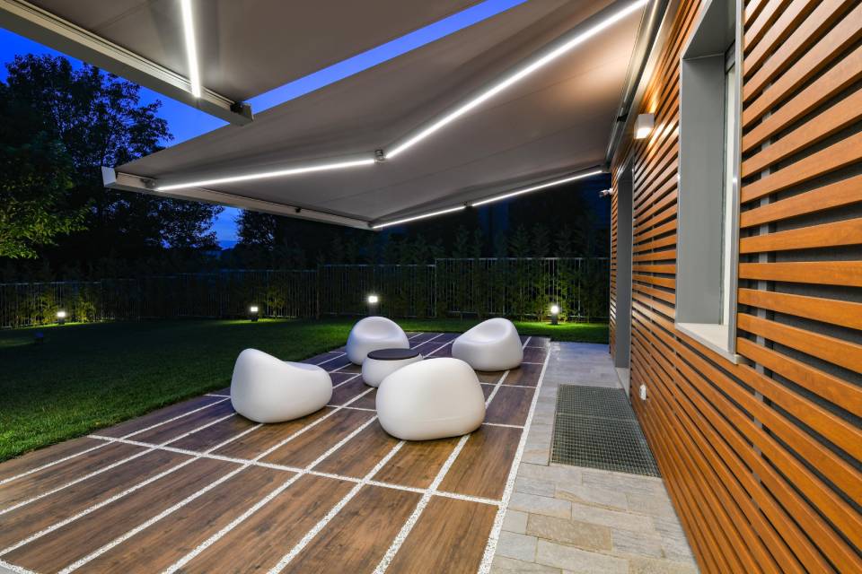 Tende da sole con bracci illuminati - neon