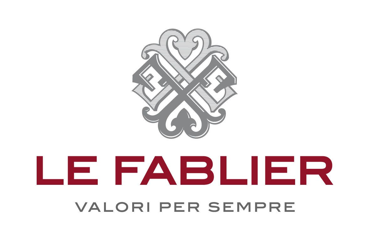 Il logo per le fablier è un logo argento e rosso con una croce al centro.