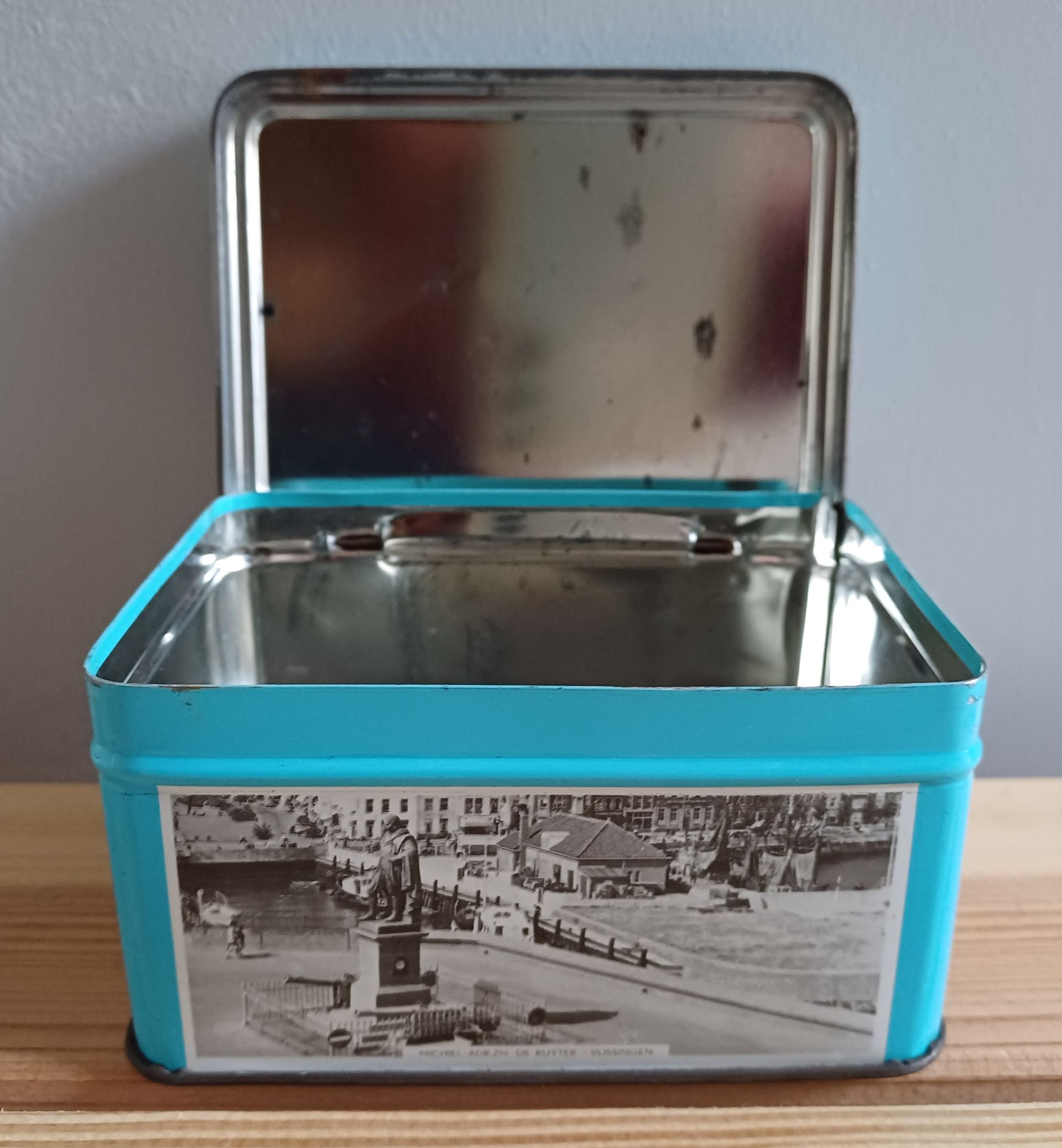 Vintage blikje Zeeuwse babbelaars