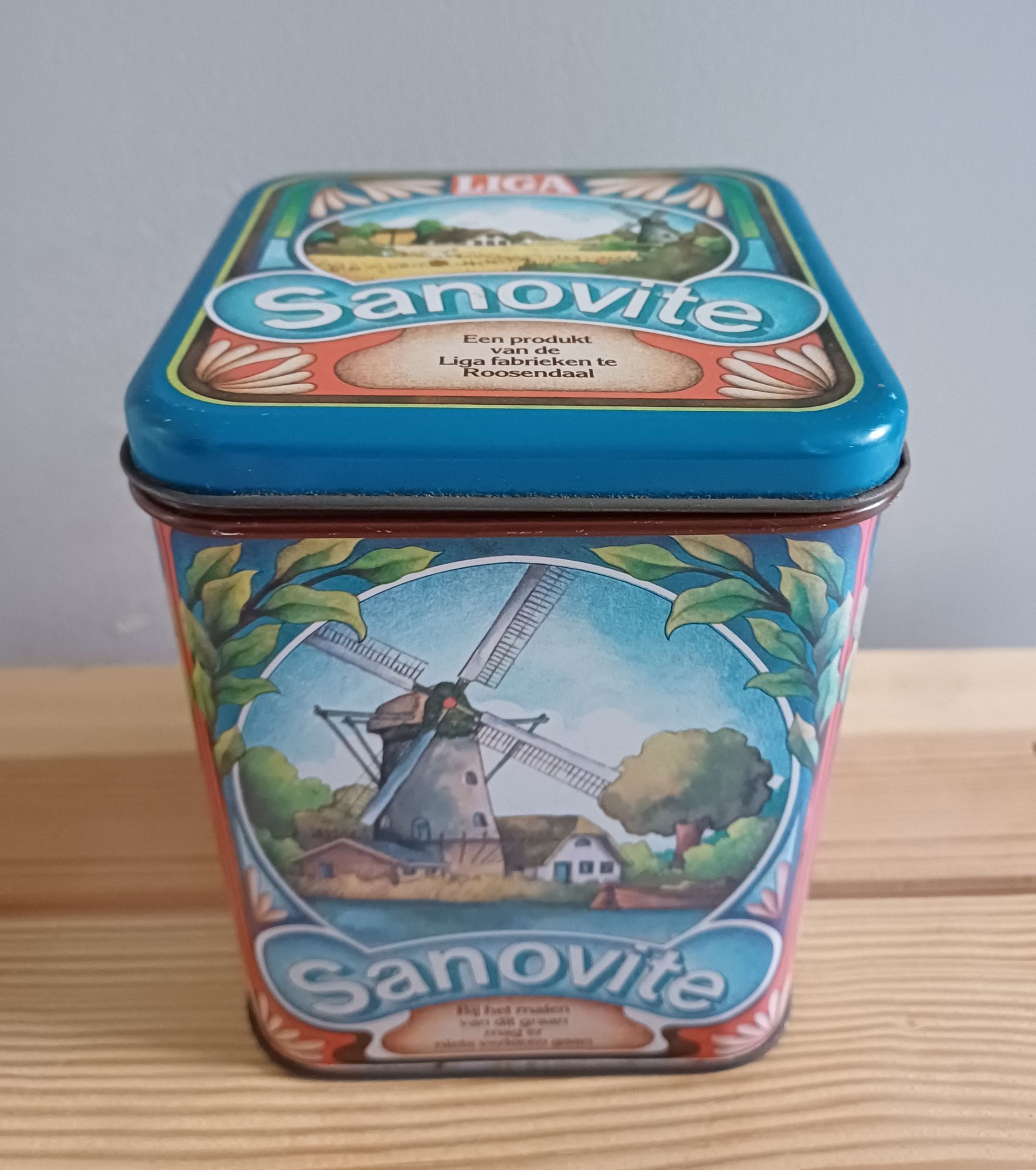 Vintage Sanovite Liga Holland blikje