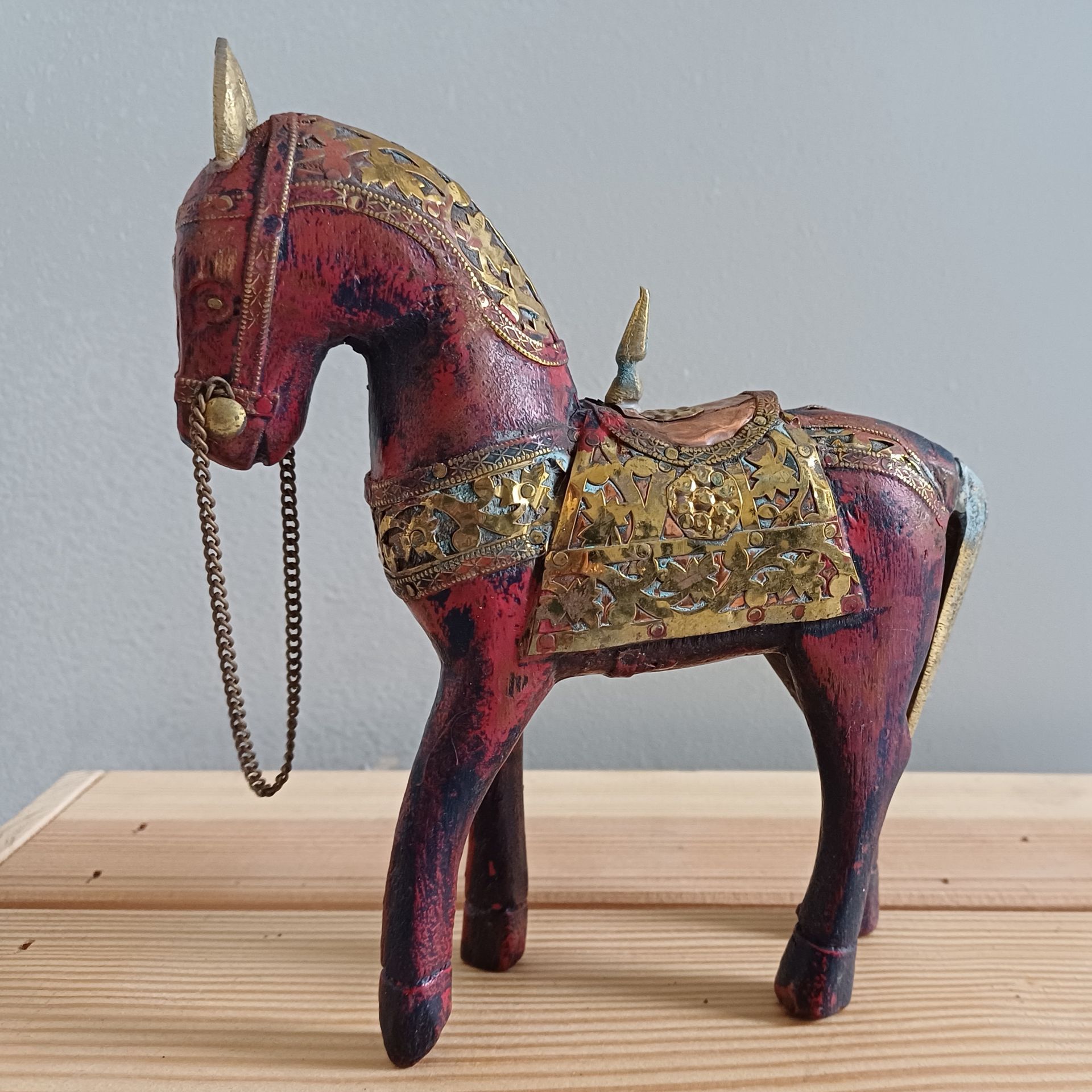 Vintage houten paardje uit India