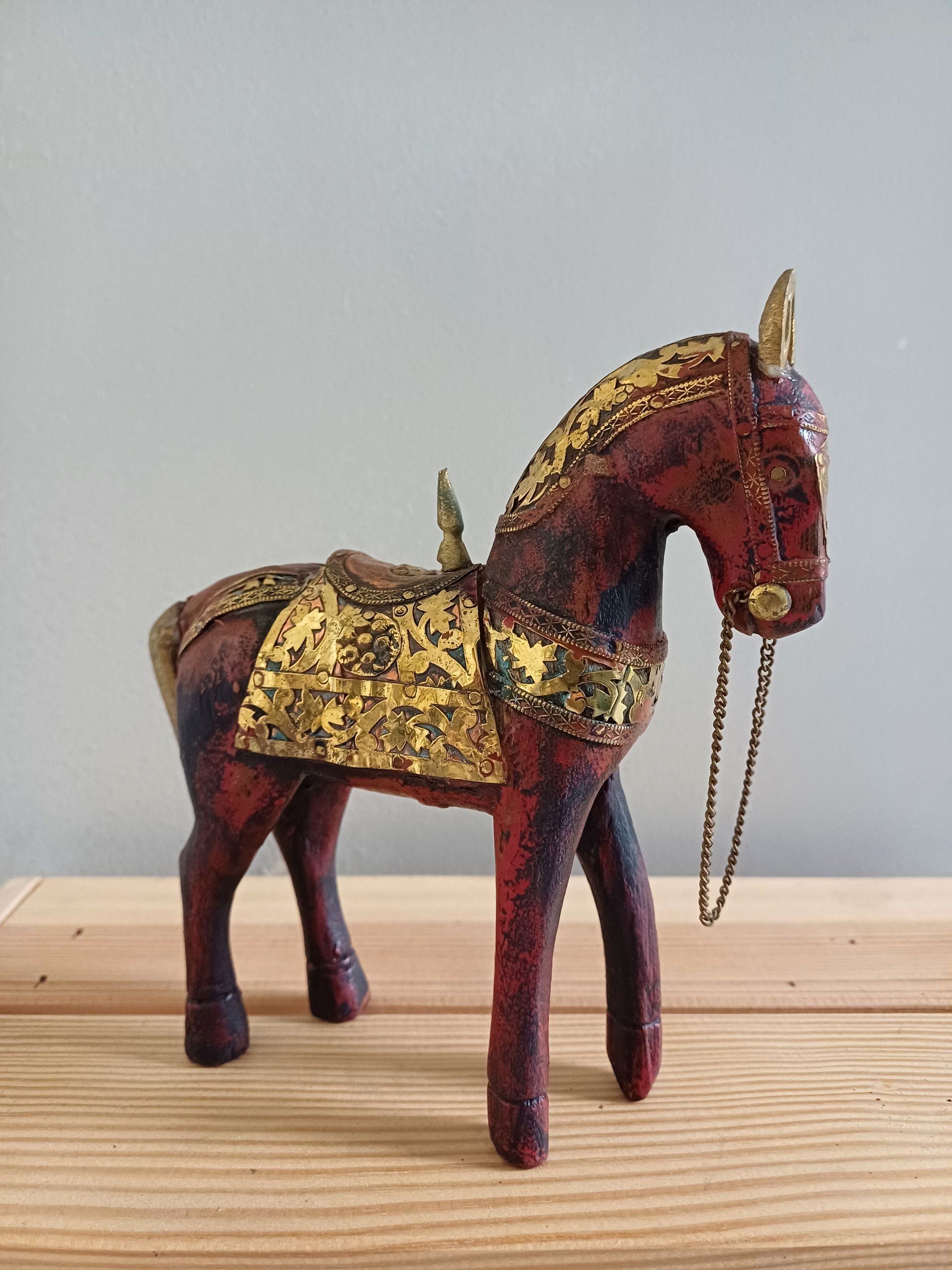 Vintage houten paardje uit India