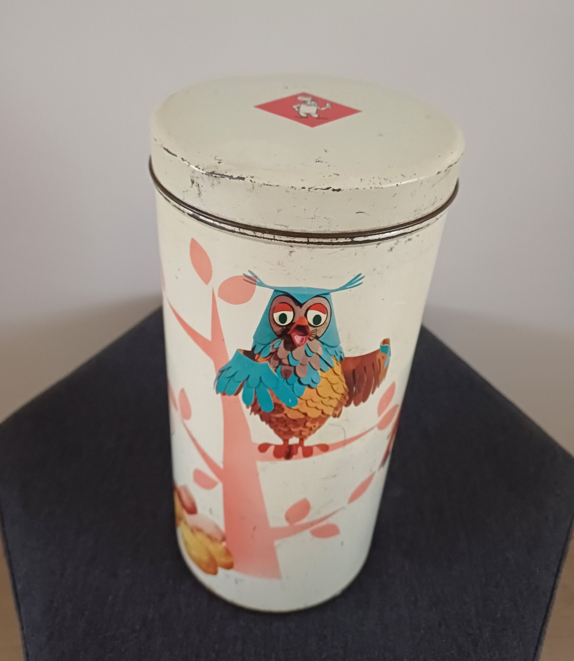 Vintage Bolletje beschuitblik Fabeltjeskrant