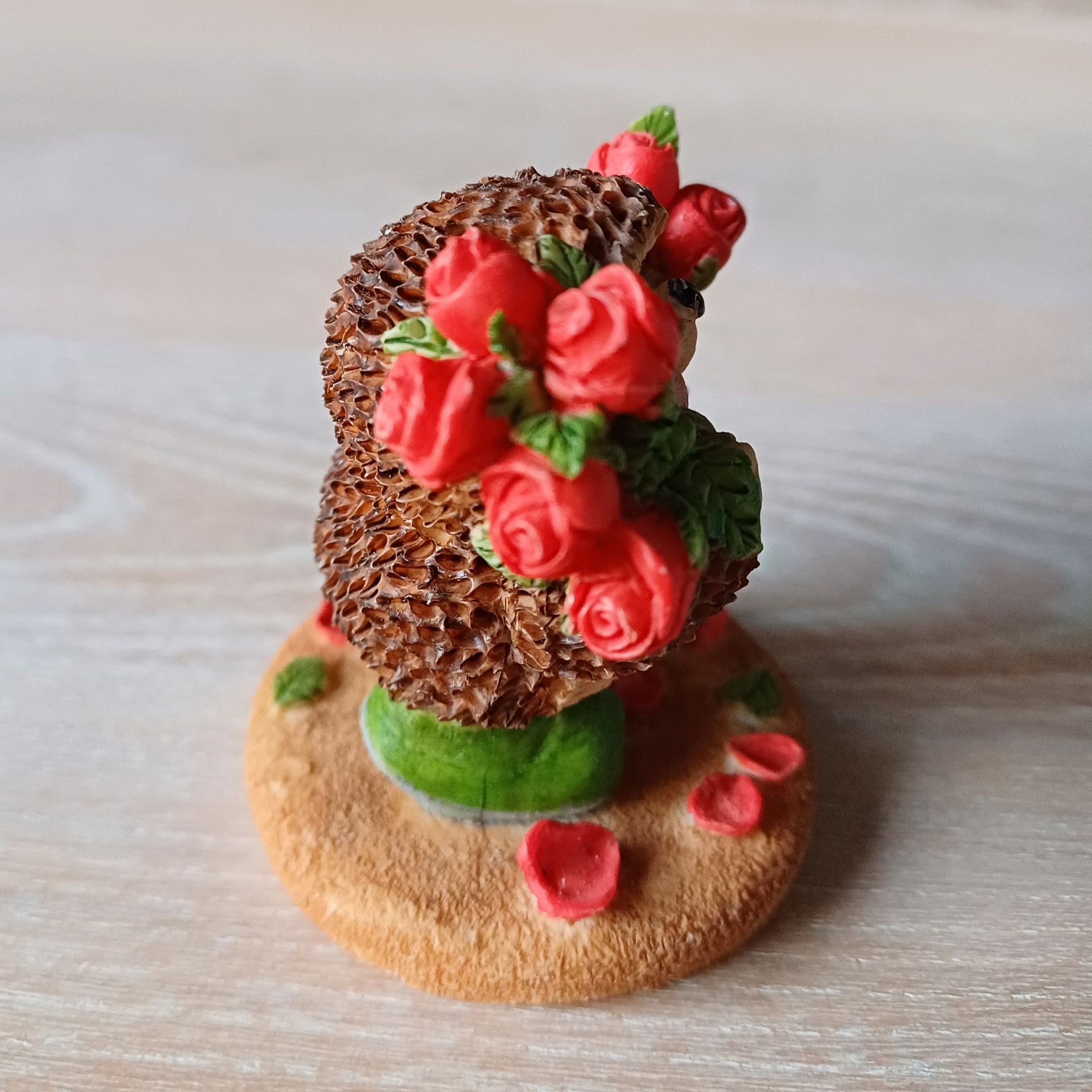 Gordon Fraser Country Companions (Hallmark) – Ed Hedgehog - rode rozen