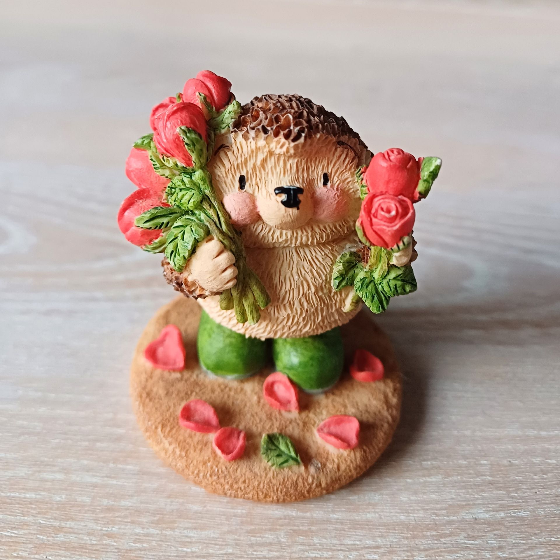 Gordon Fraser Country Companions (Hallmark) – Ed Hedgehog - rode rozen