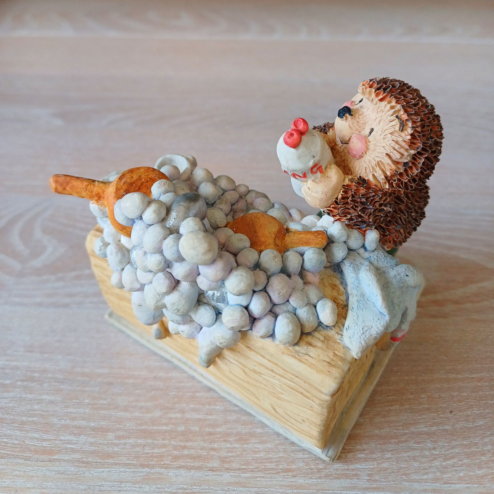 Gordon Fraser Country Companions (Hallmark) – Ed Hedgehog - afwas