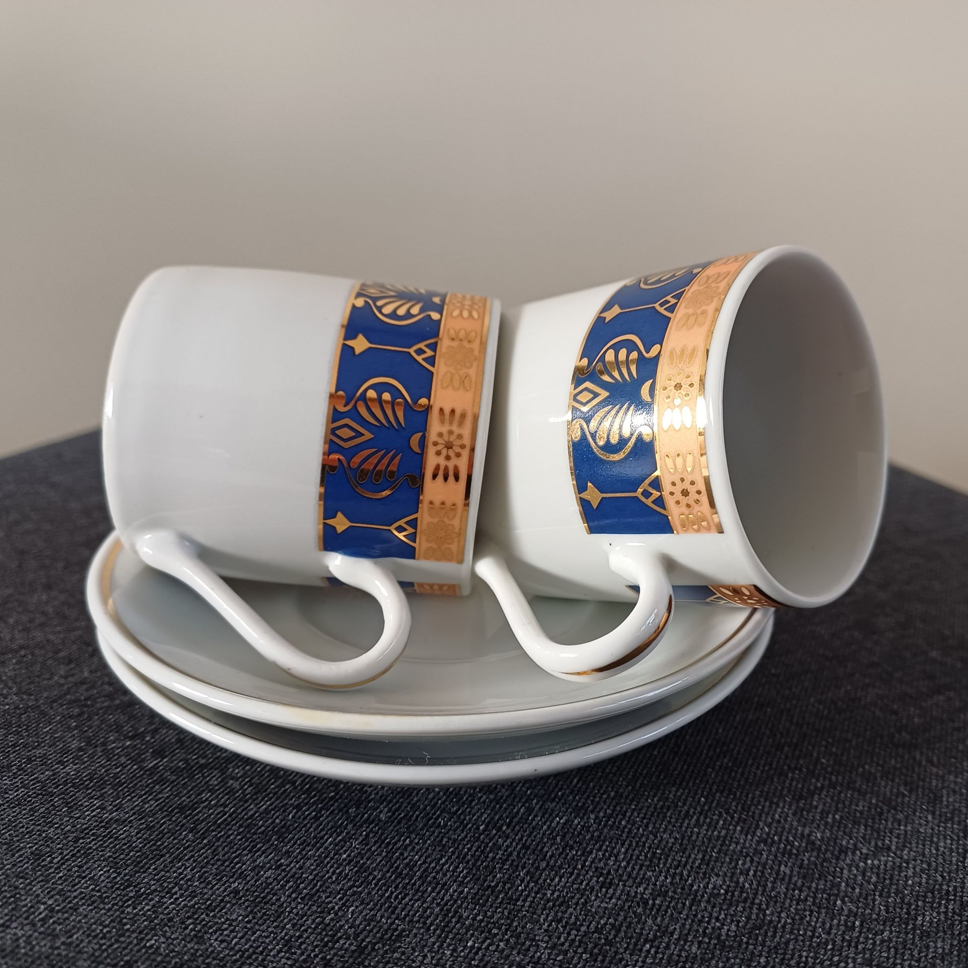 Espresso kopjes met schoteltjes