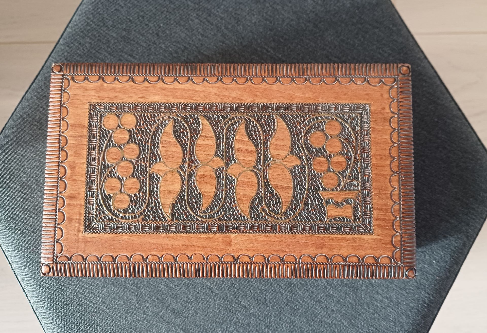 Vintage houten sieraden/snuisterijendoosje