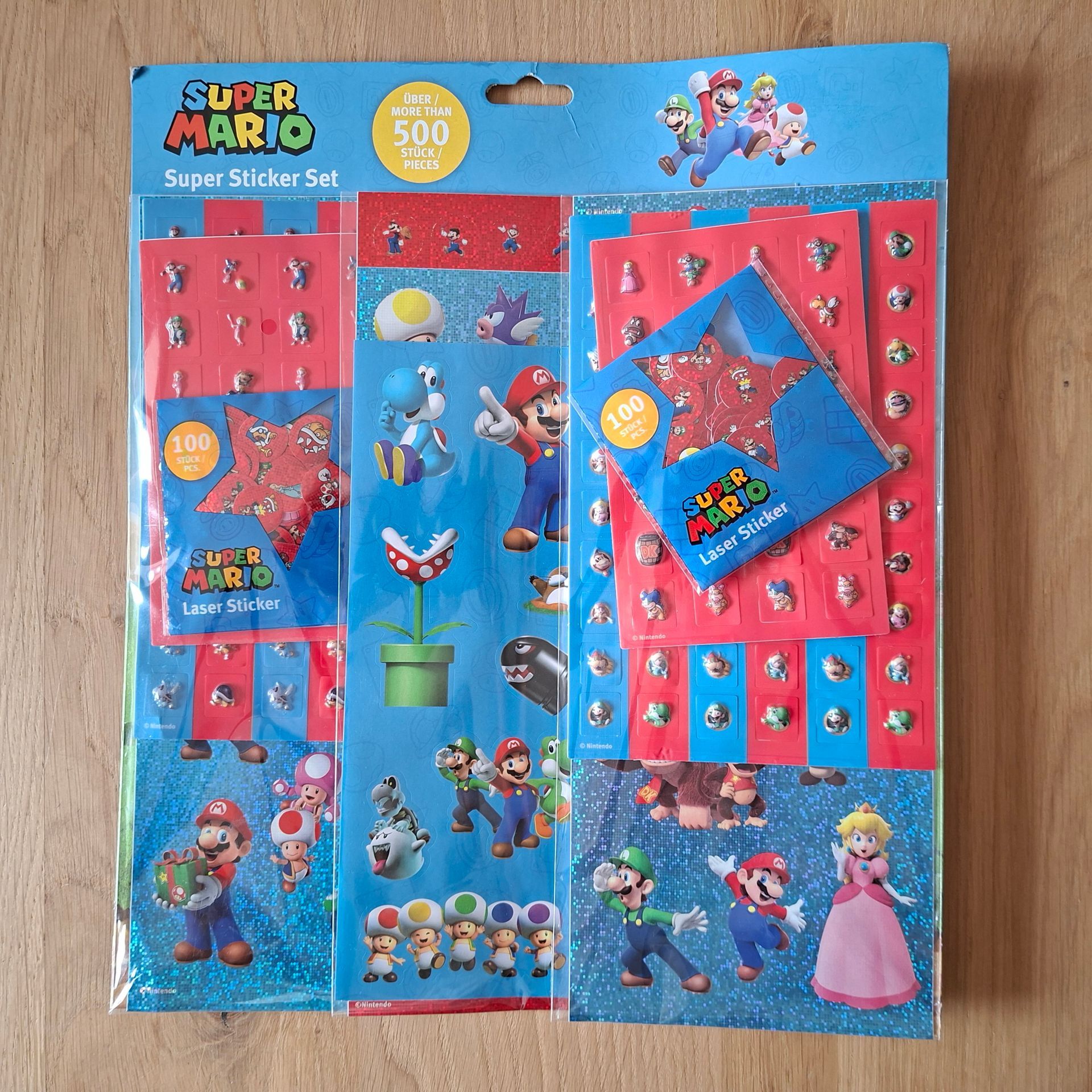 Super Mario Super Stickerset - 500 stickers