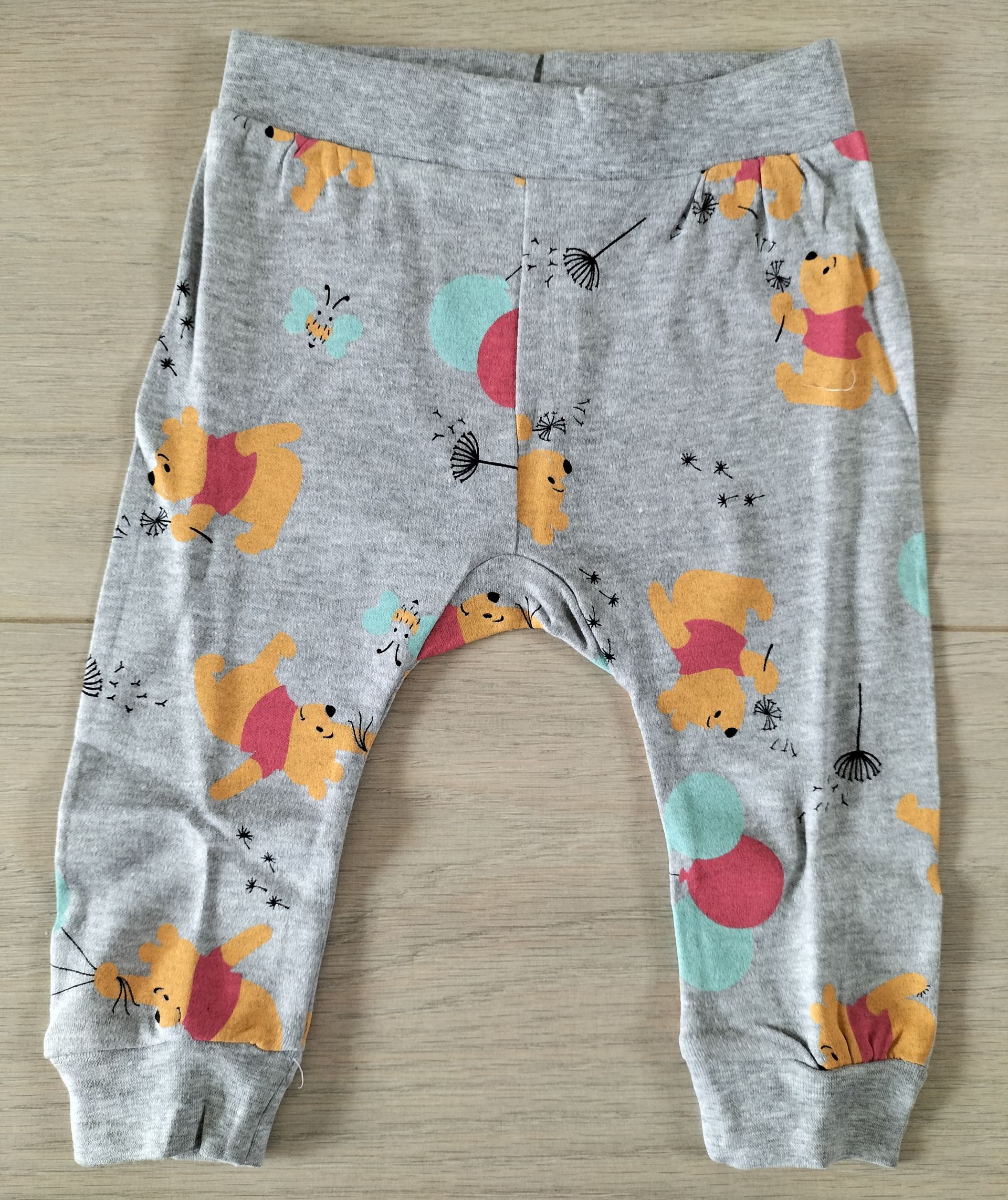 Disney Winnie the Pooh babybroekje grijs maat 74-80
