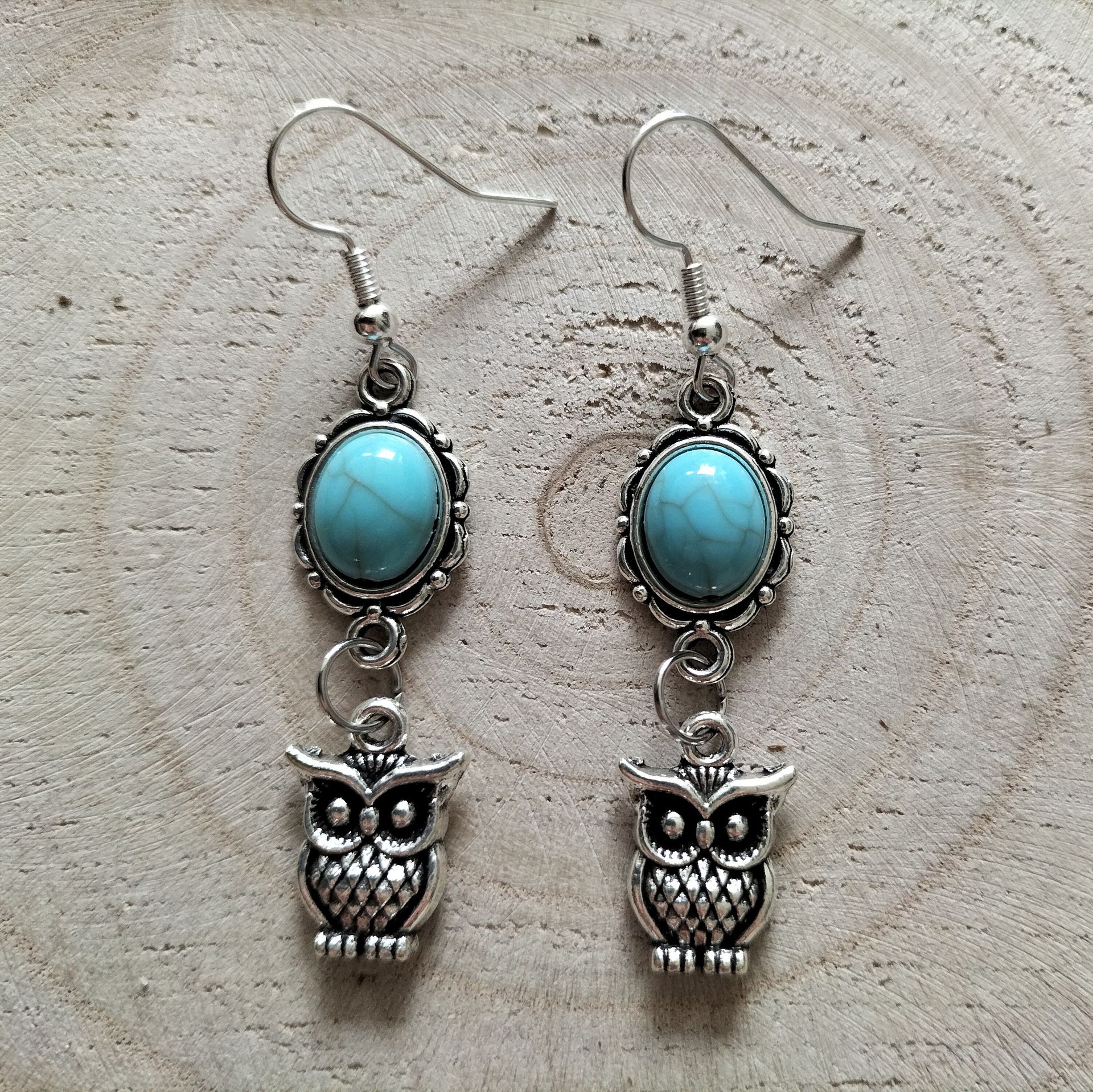Bohemian oorbellen met turquoise steentje en uiltje