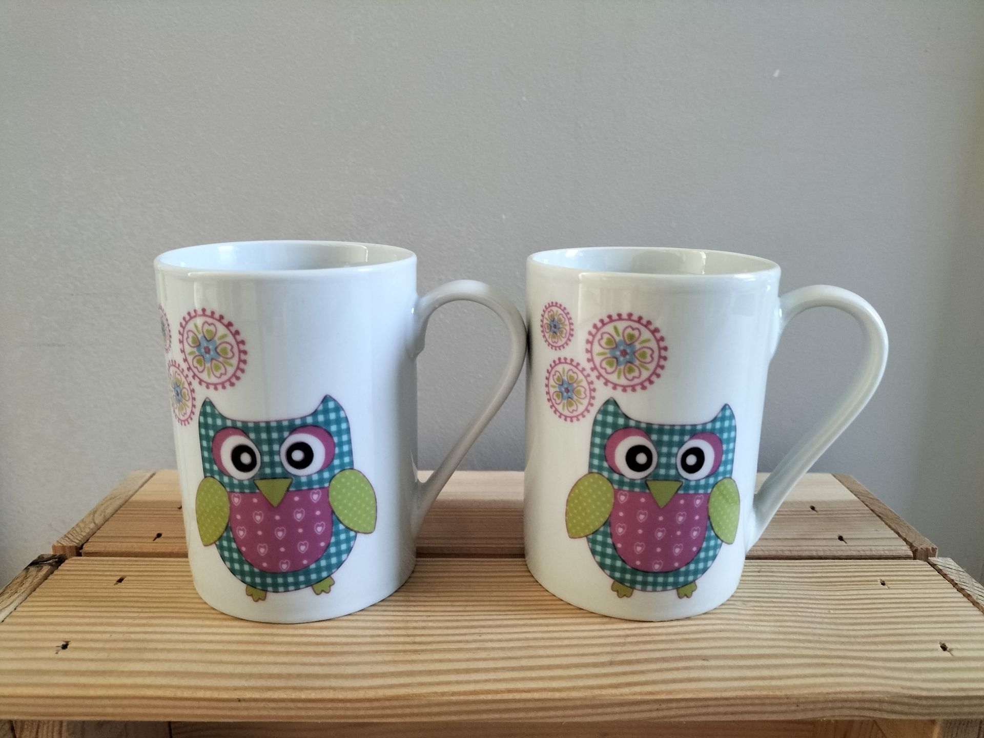 Mok met uil motief