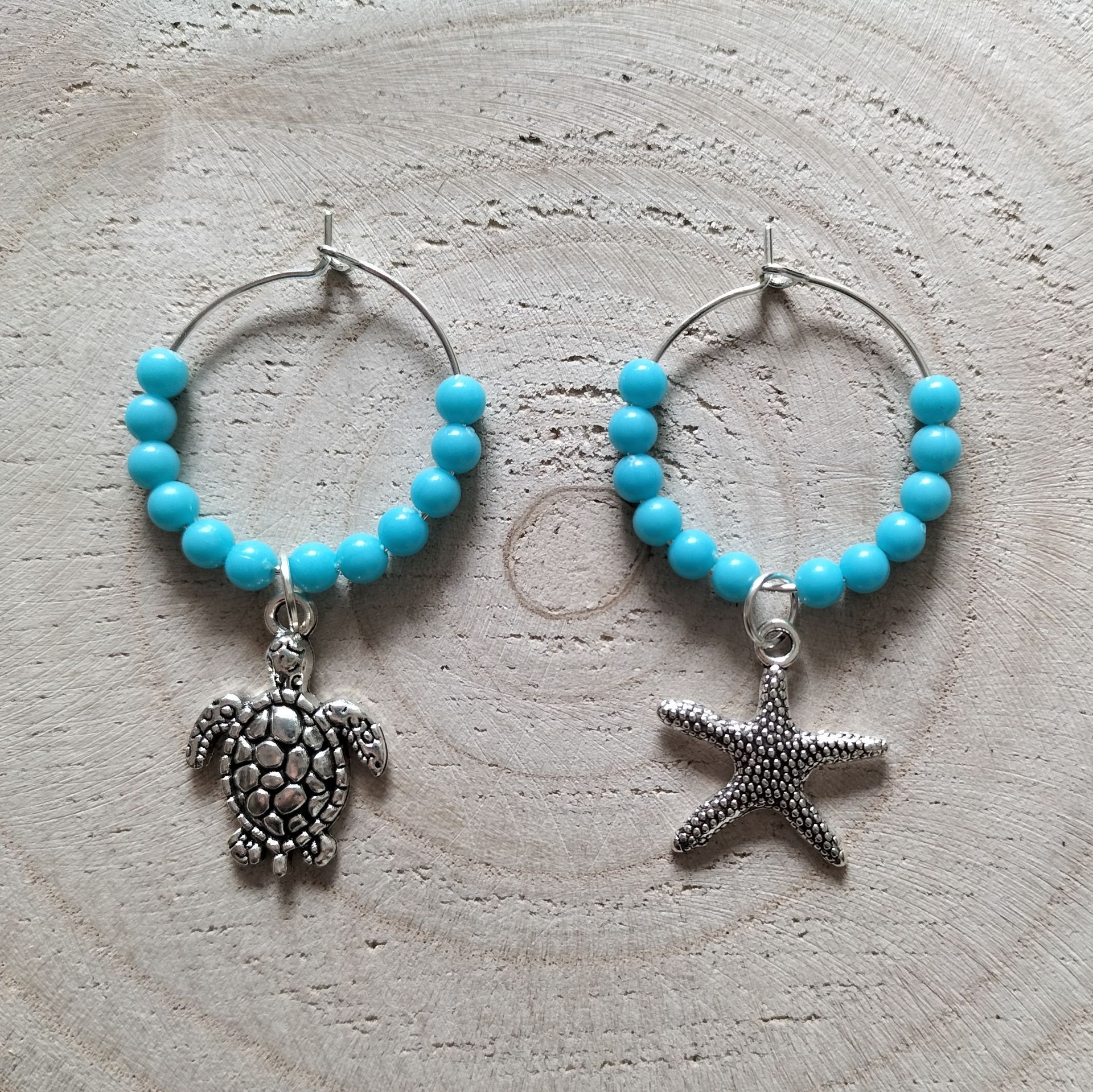 Wijnglasringen zeedieren met turquoise kraaltjes 6 stuks