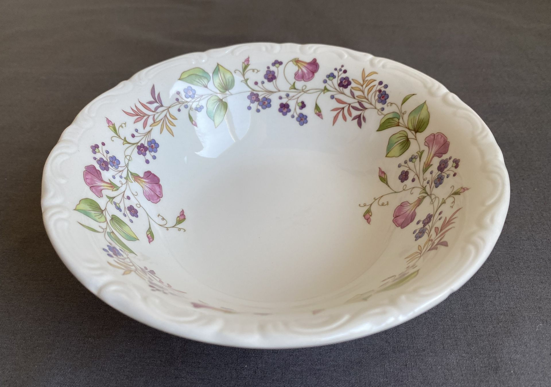 Vintage porseleinen schaaltje met bloemmotief van Pontesa Spain / Royal China