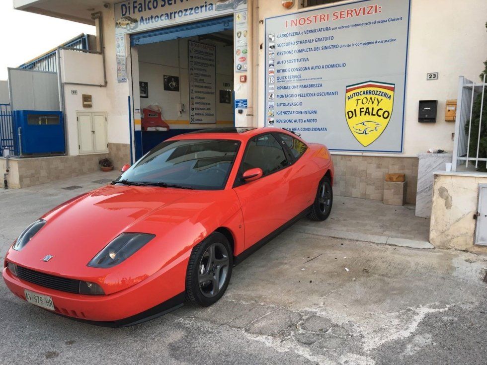 fiat coupe uscita dall'autocarrozzeria