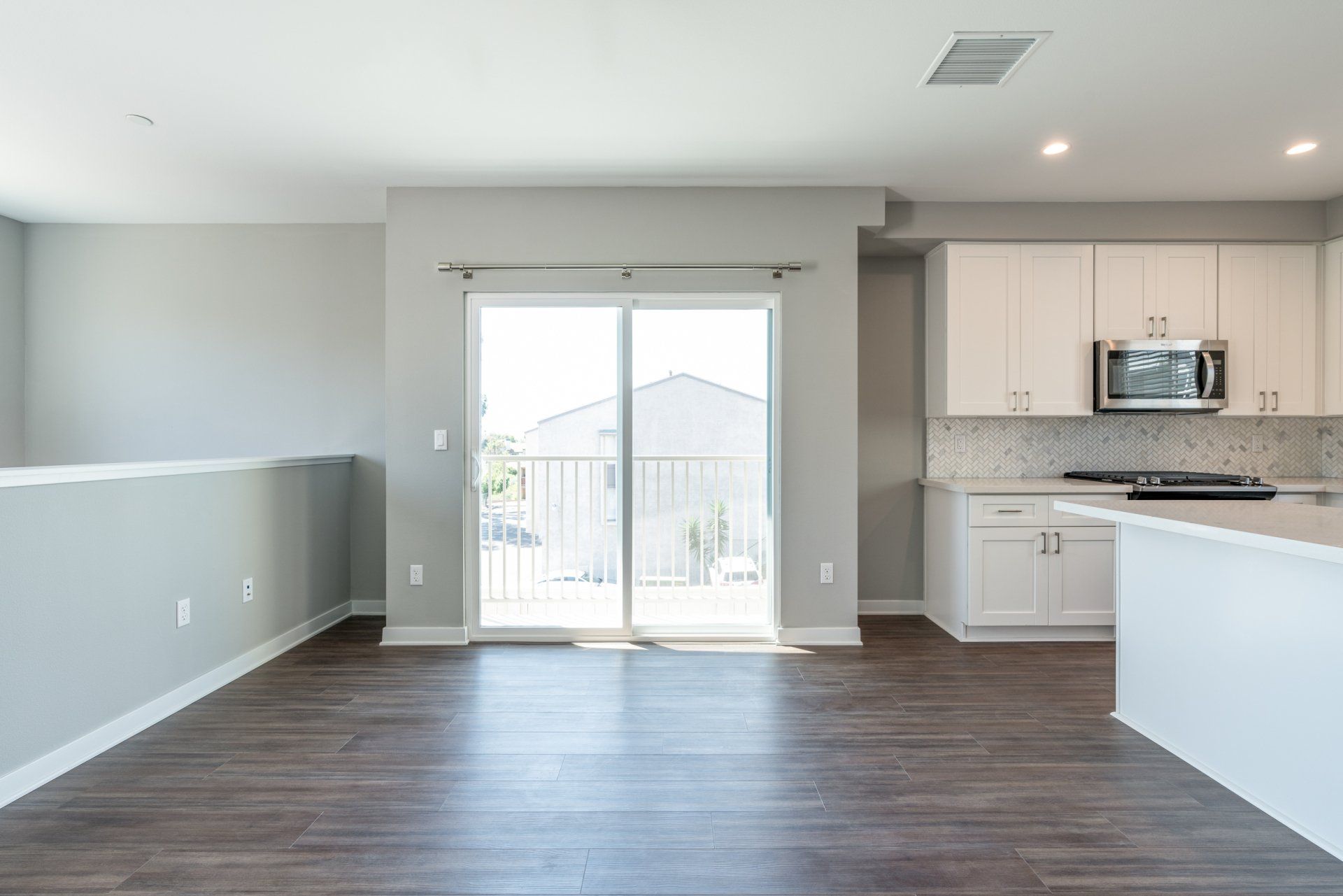 Villea Lake Murray Glass Sidedoors PHoto