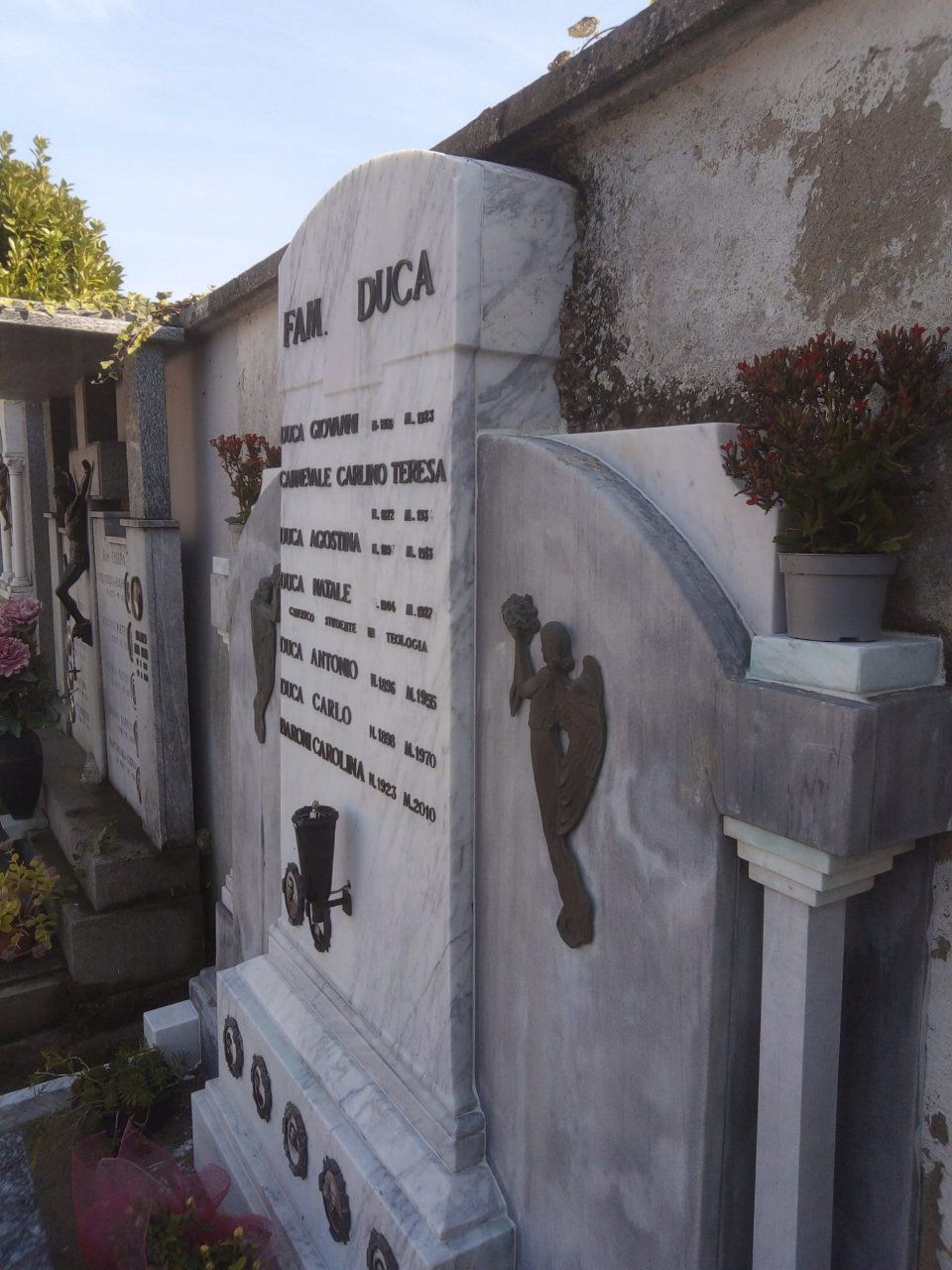 Ripristino cappelle funerarie in pietra