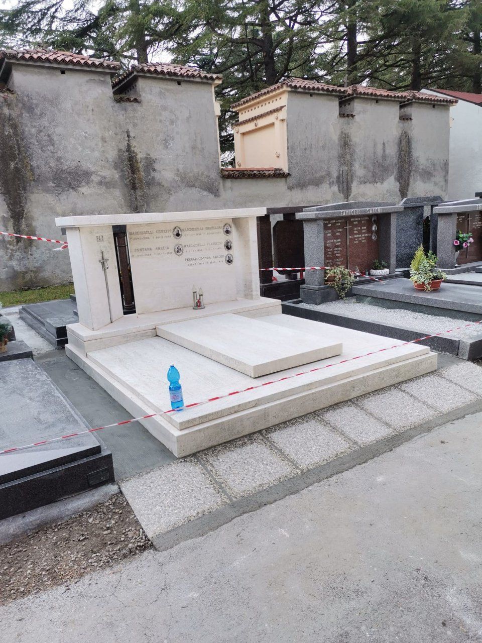 Ripristino tombe e lapidi in marmo