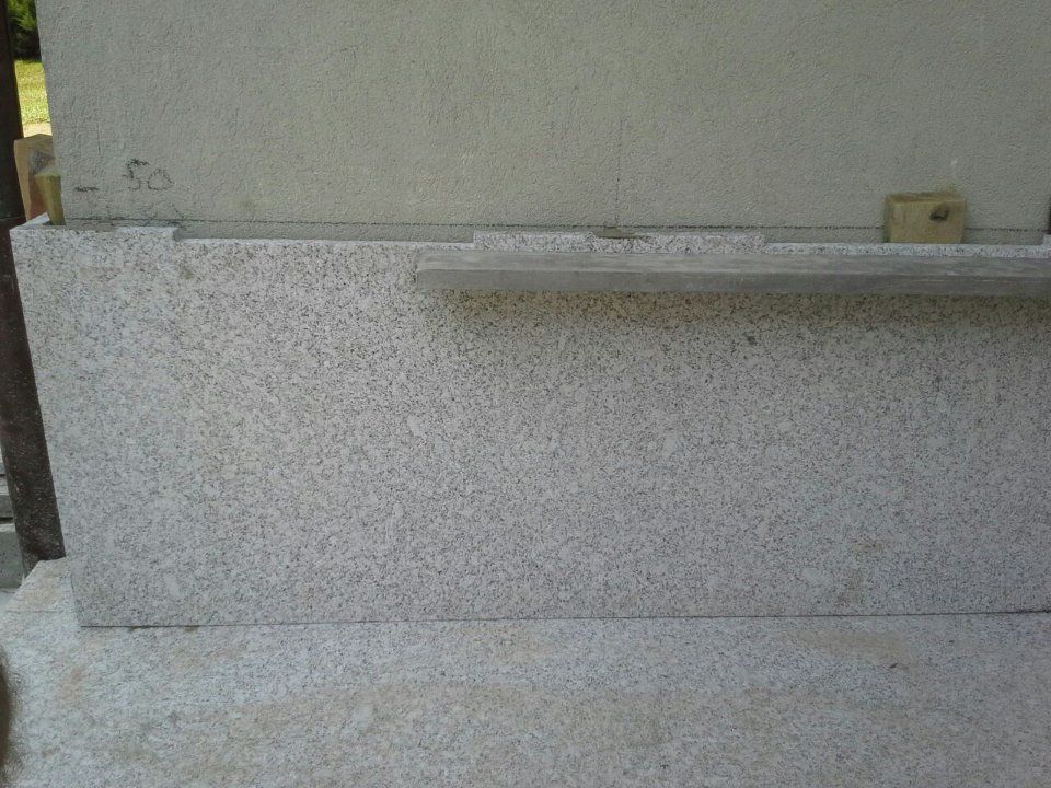 Arredamenti a Vigevano - Davanzali in granito