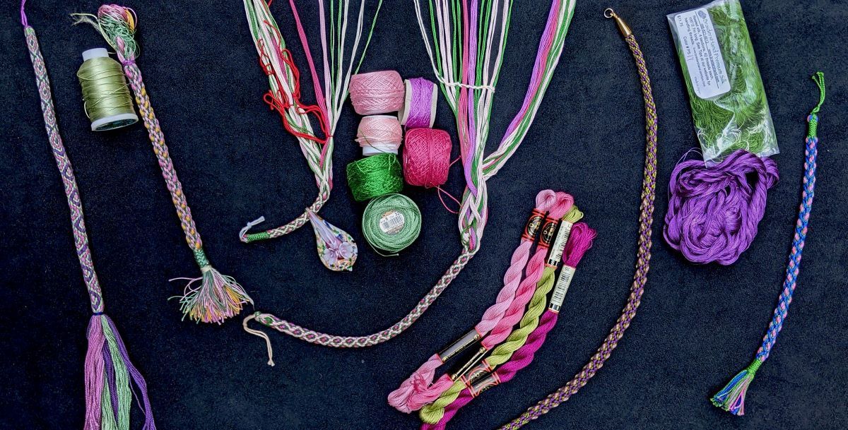 Cotton and silk threads used for making Japanese and Andean braids with and without cores