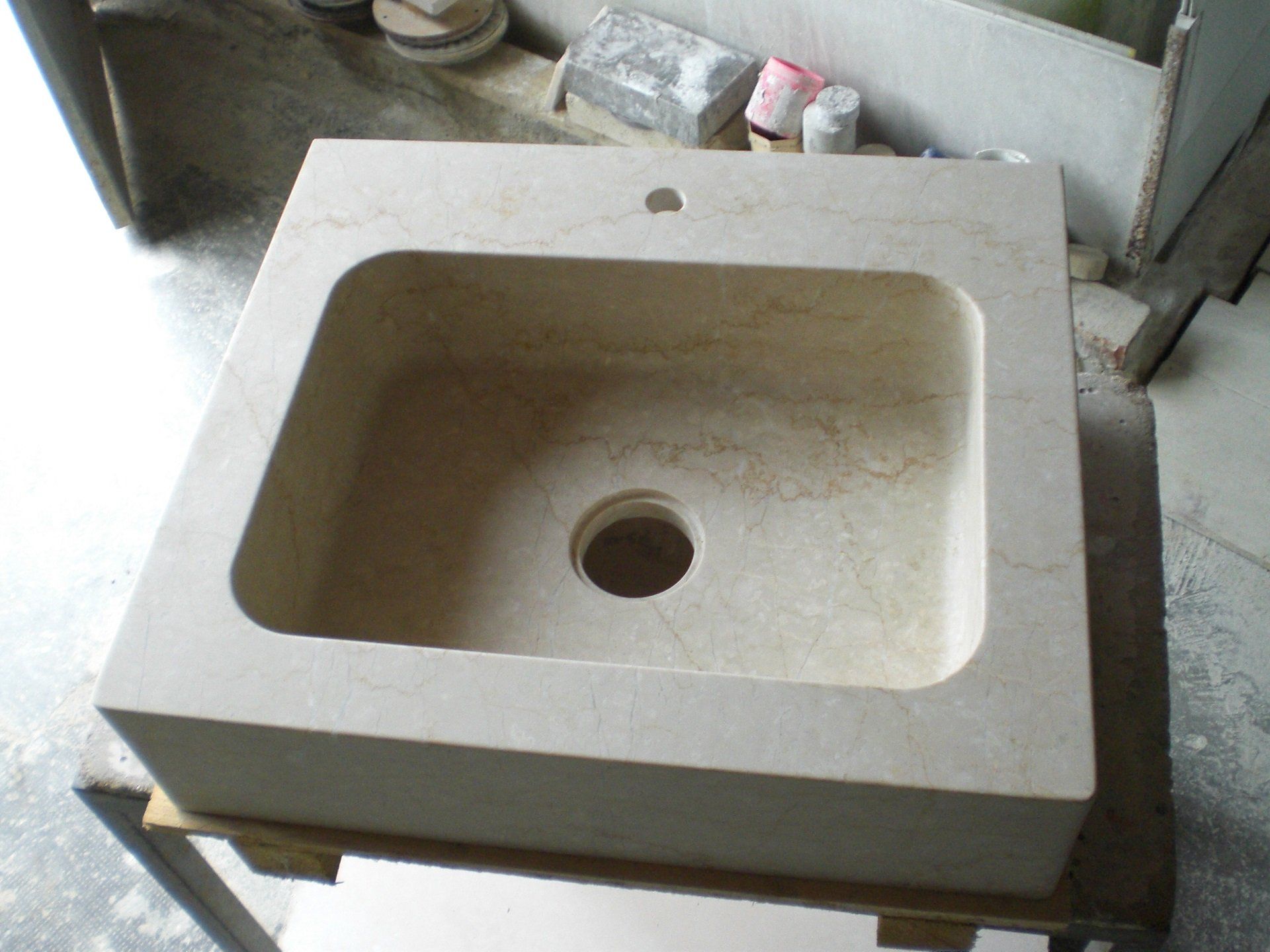 lavandino in marmo, lavabo in pietra, lavorazione marmi arredamento