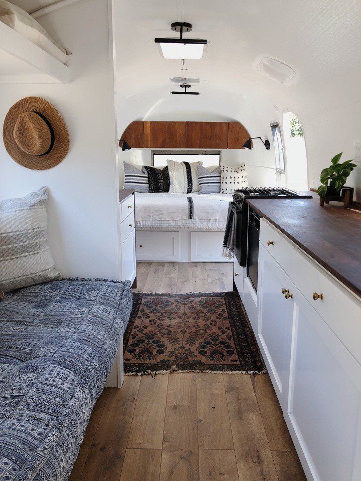 15 Awesome Airstream Interiors • Mobile Home Living