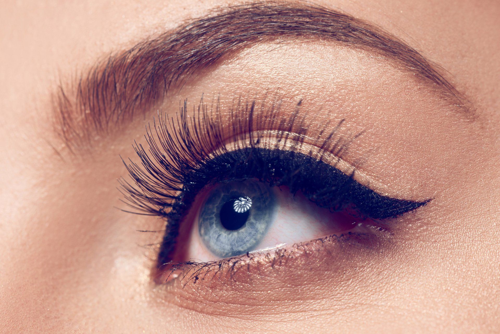 Eye With Eyelash Extension — Boston MA — Jupiter Beauty Academy
