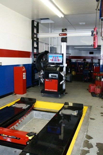 johnnys_auto_clinic_facility_3