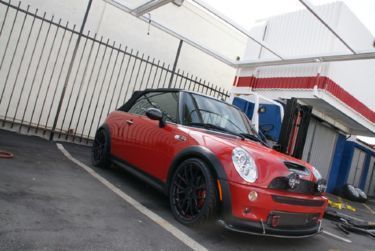 red_mini_cooper_2