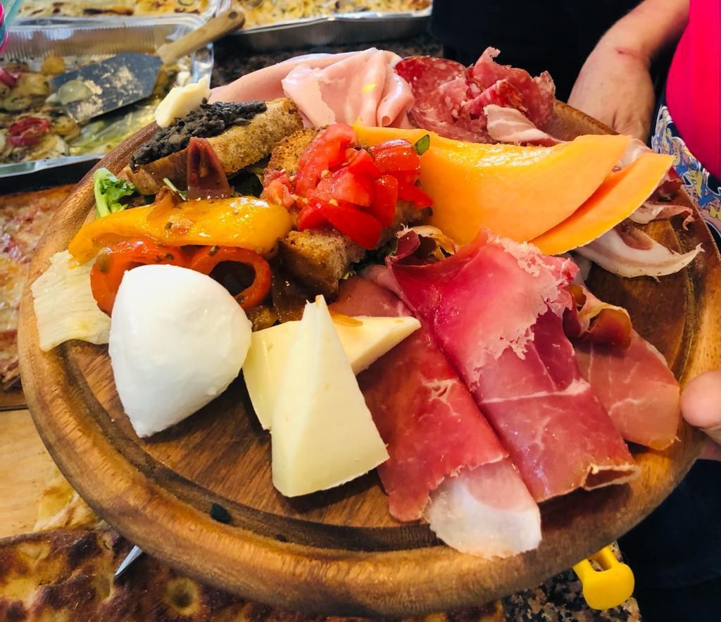 taglieri ed insalatone