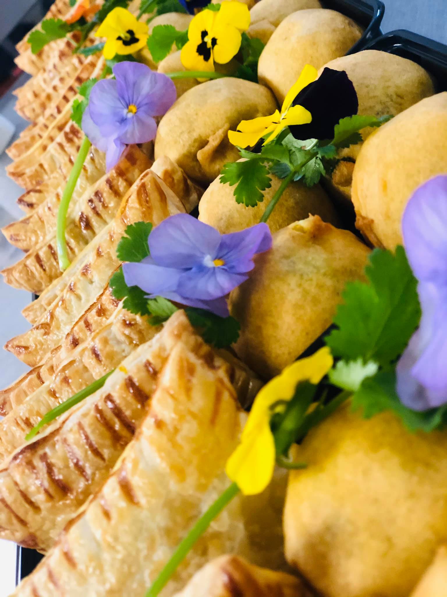 FINGERFOOD+CURRY+PUFFS