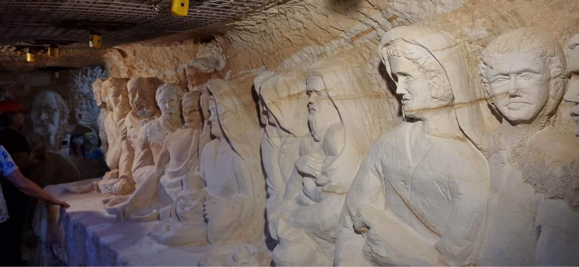 Sculptures — Queensland, AUS — Down Under Tours