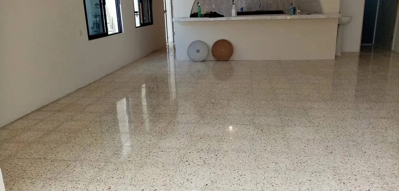 QUÍMICOS Y SERVICIOS RUIVEL