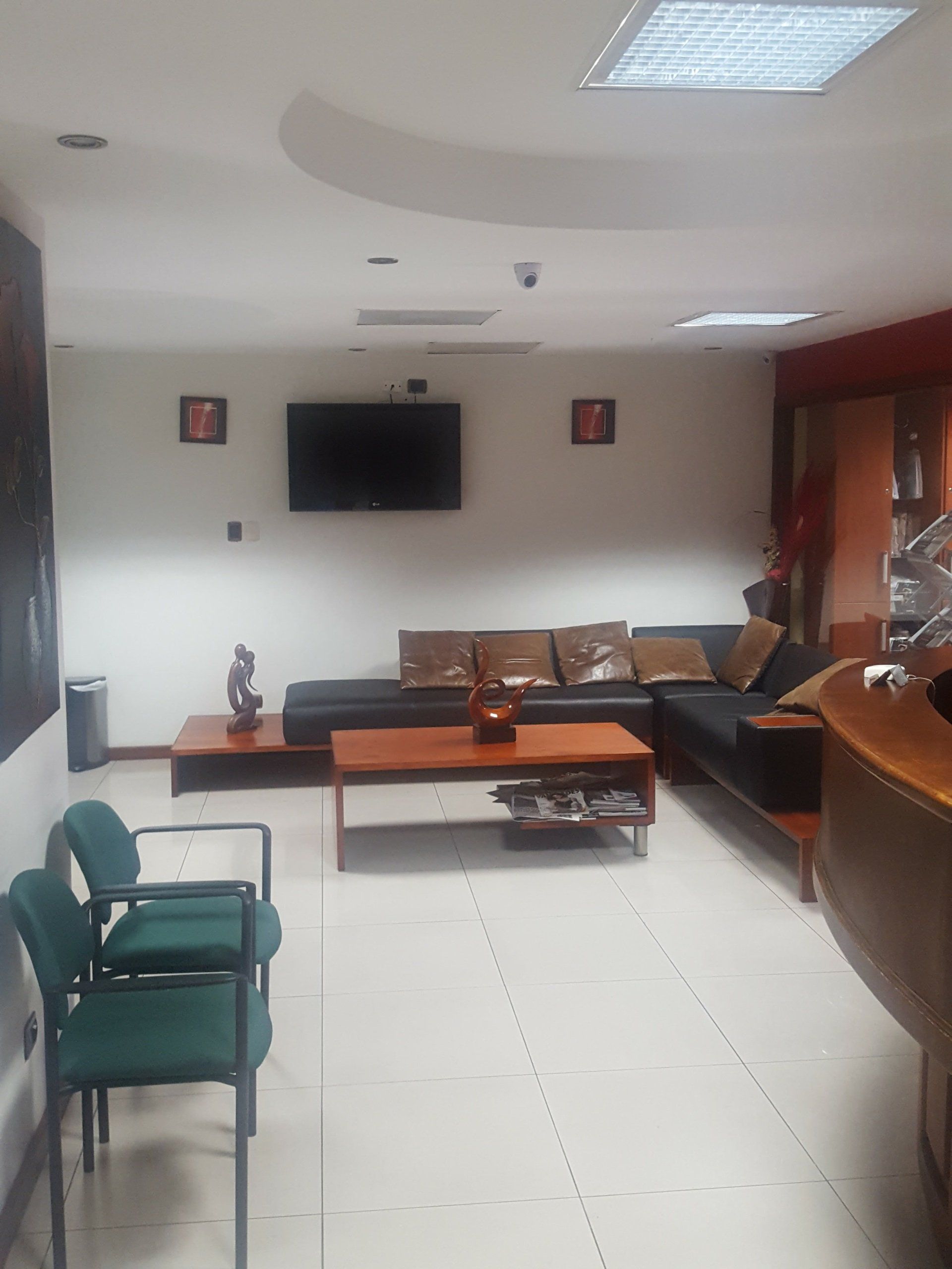 Dr. Juan Carlos Galindo - procedimientos quirúrgicos