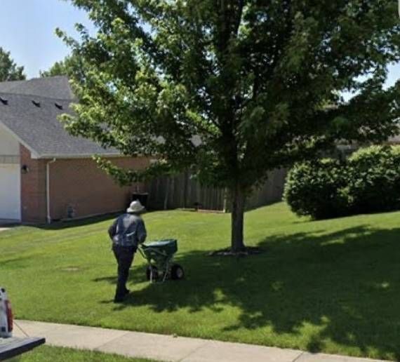 Achieve a Perfectly-Trimmed Lawn & Landscape in Columbia, MO By Calling Elite Outdoor Solutions.