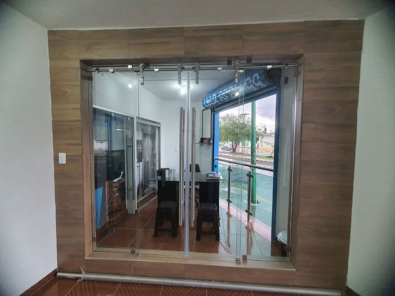 CANCELERÍA DE CRISTAL TEMPLADO