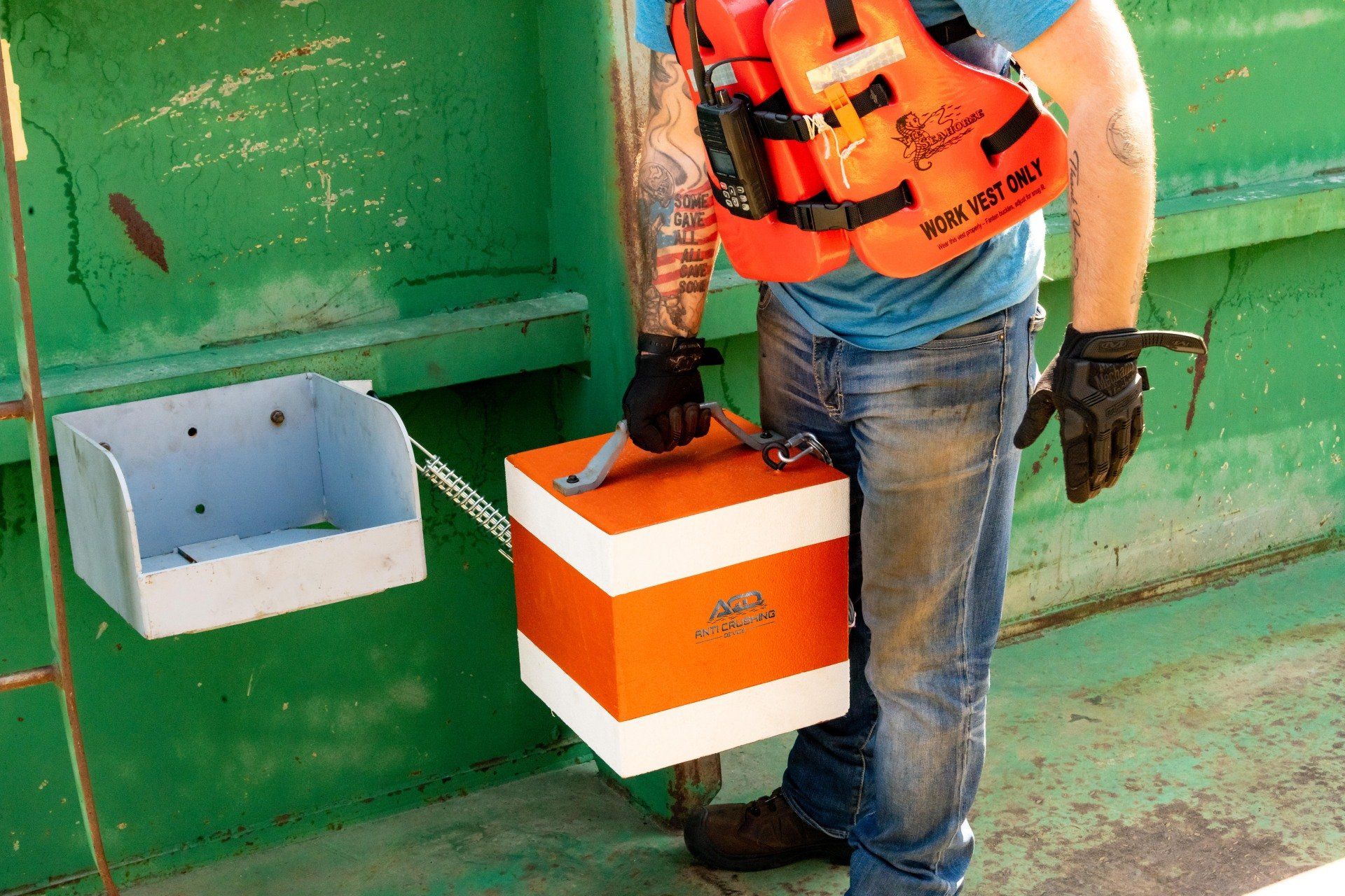 anti crushing device