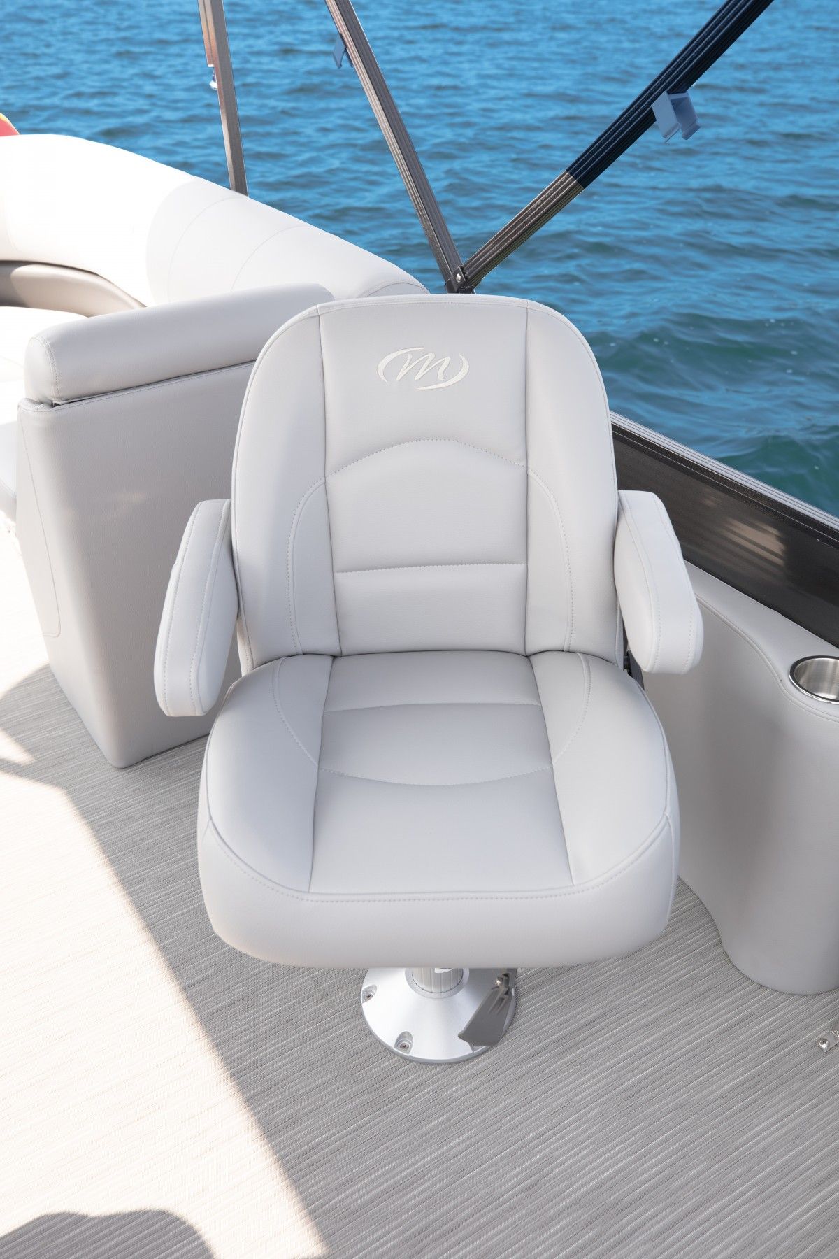 Boat seat