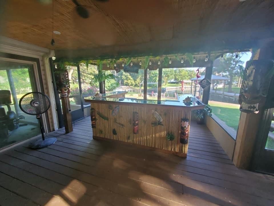 Tiki Bar 1