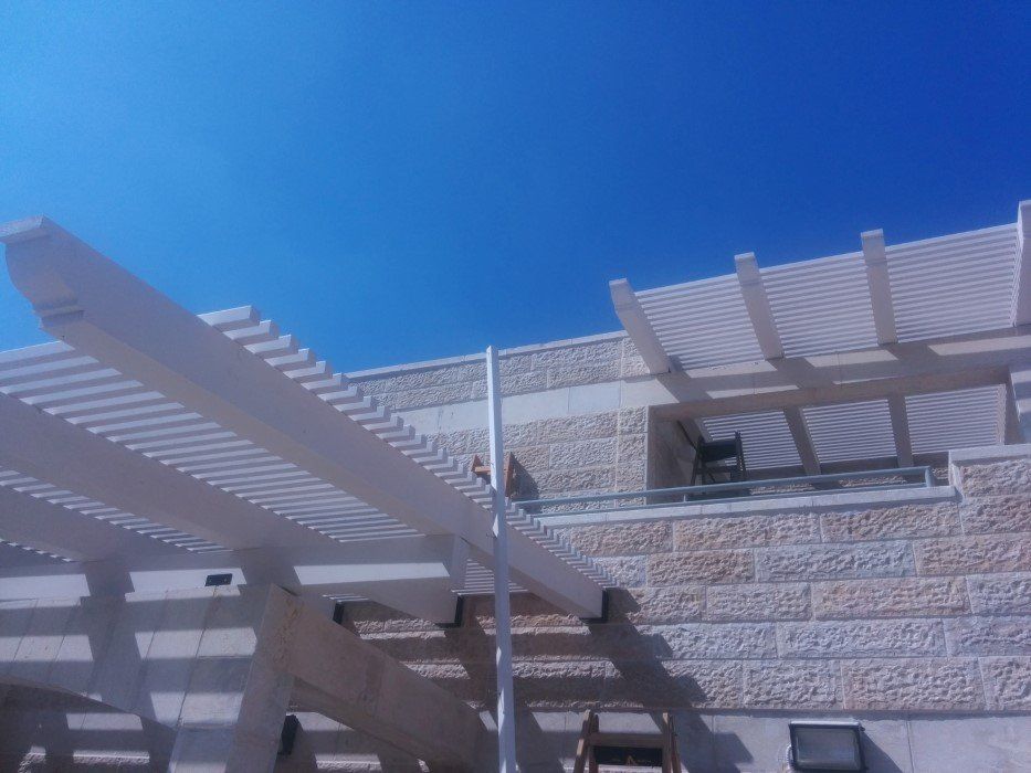 בניית פרגולות