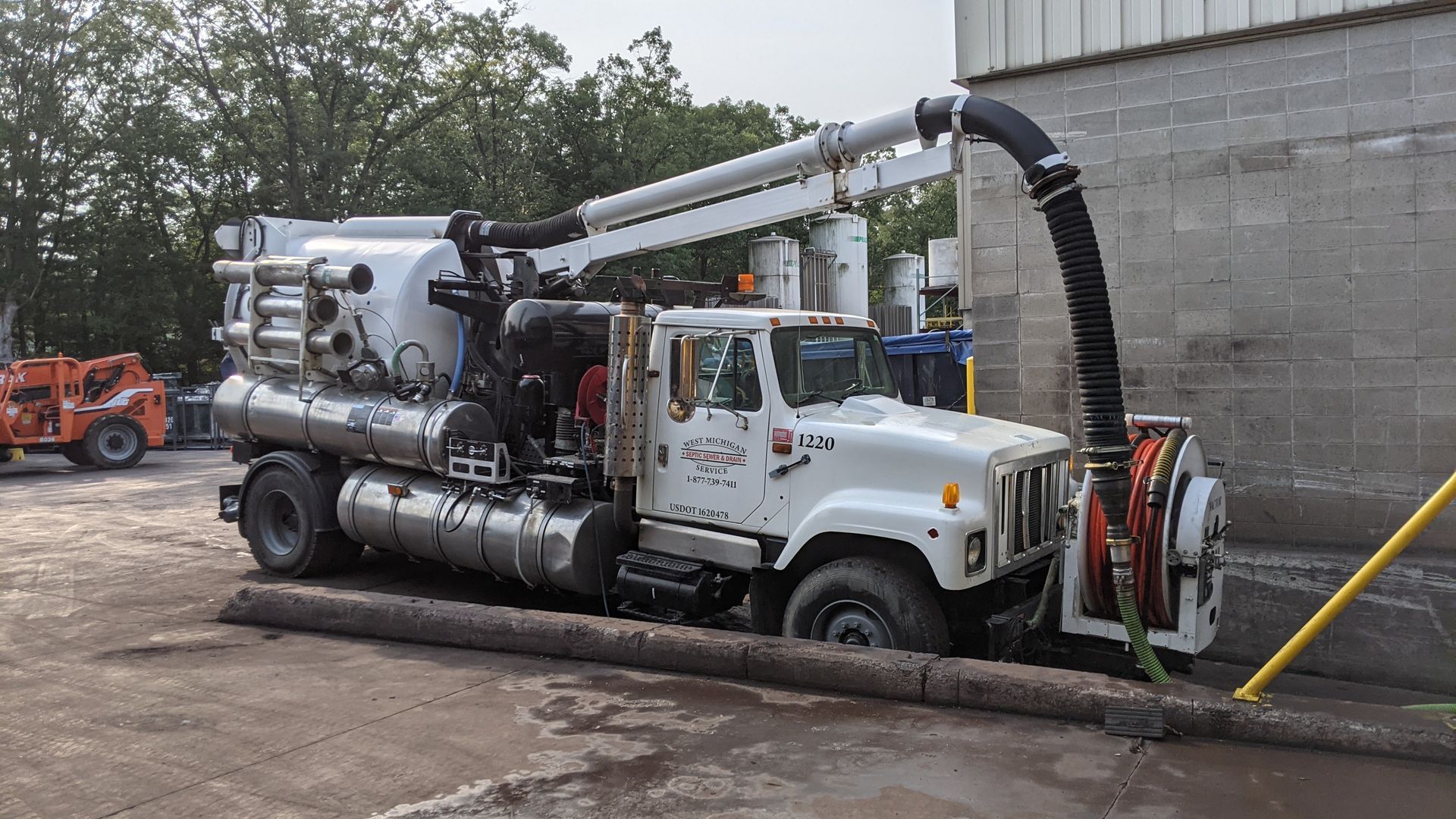 Jet/Vac Services — Muskegon, MI — West Michigan Septic Sewer & Drain Service Inc