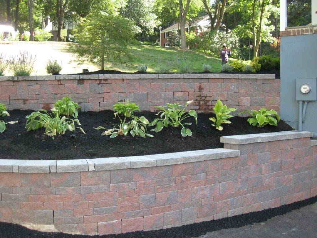 Small Retaining Wall — Scotch Plains, NJ — B & G Landscape & Outdoor Rooms