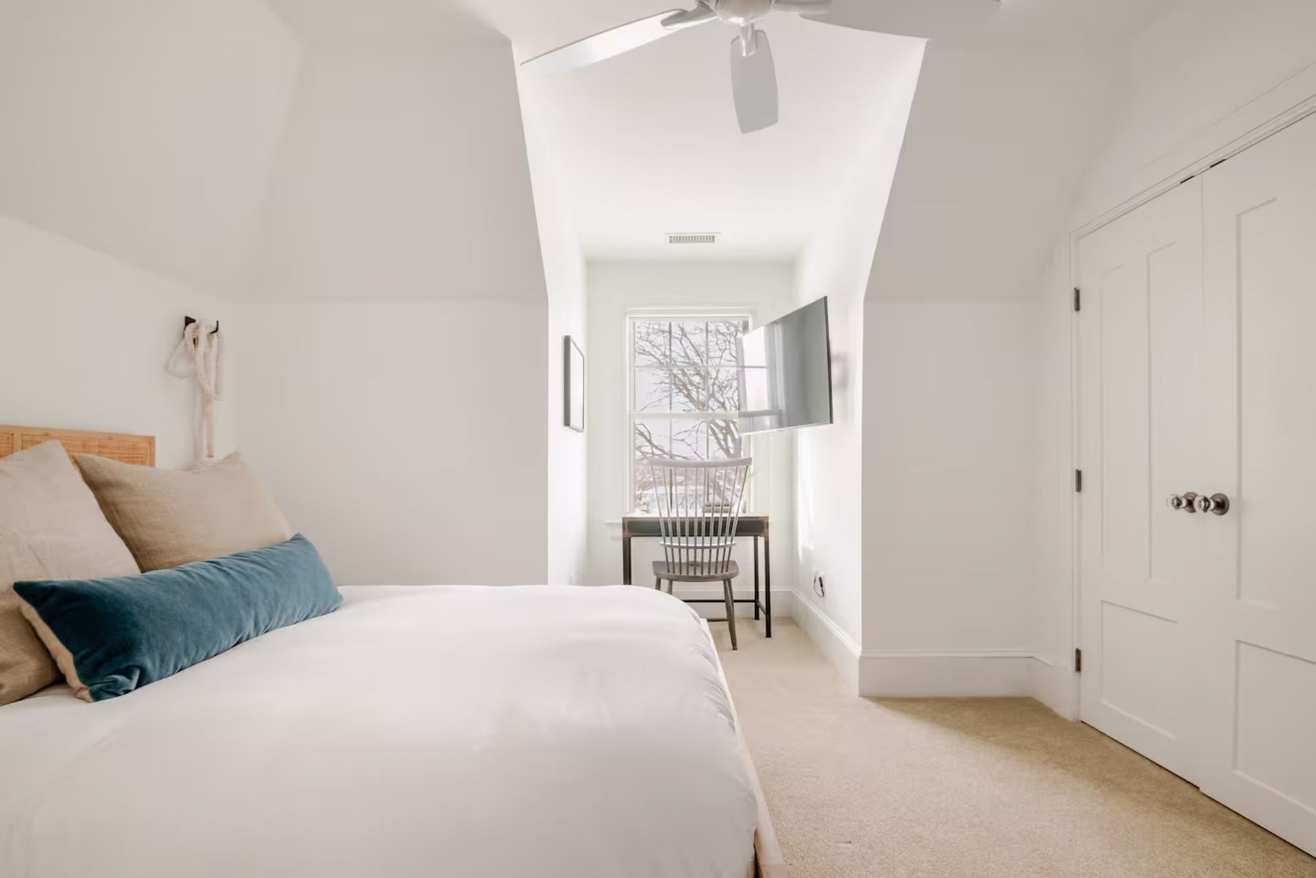 BellMoor Queen Suite Upstairs