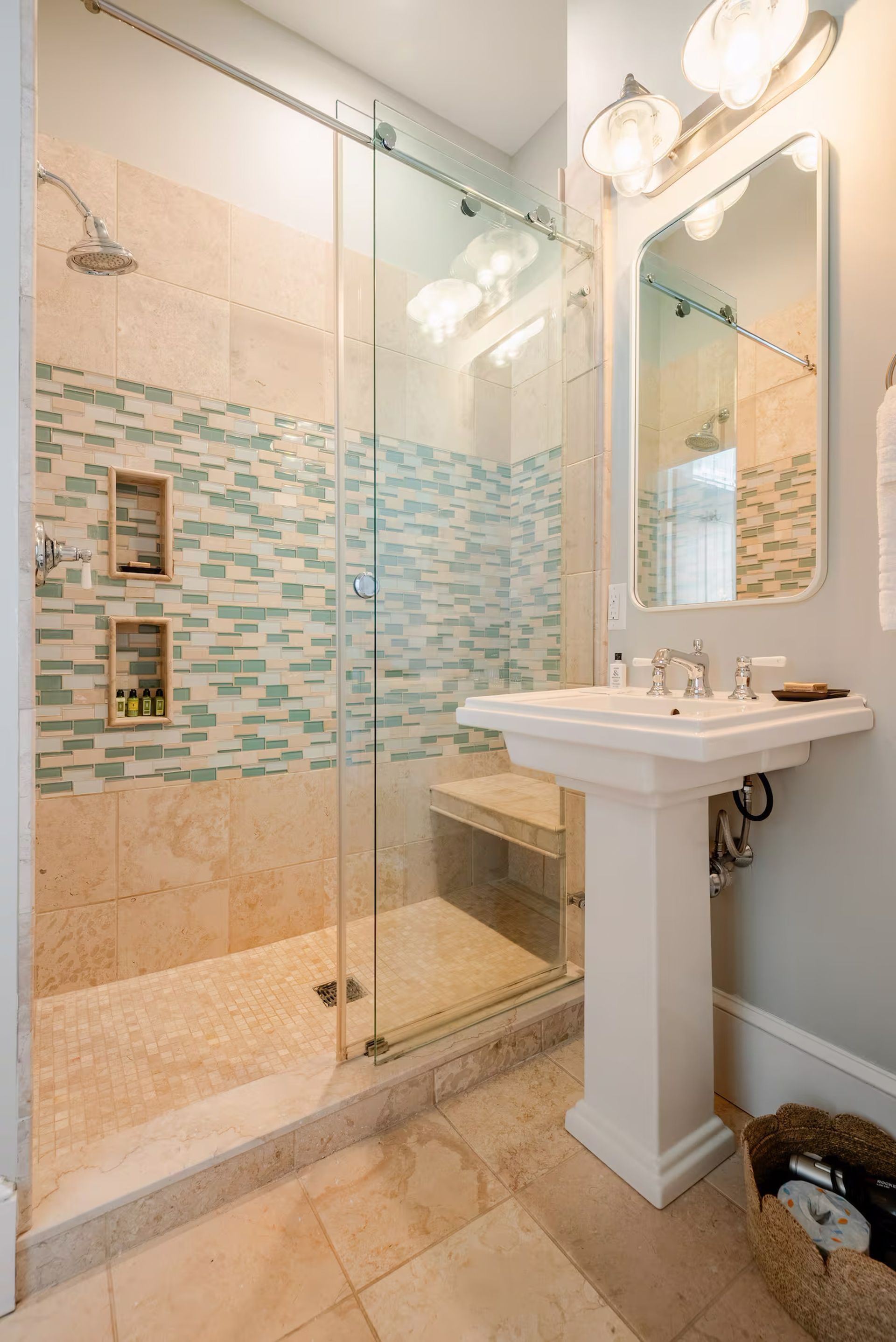 BellMoor King Suite Bathroom