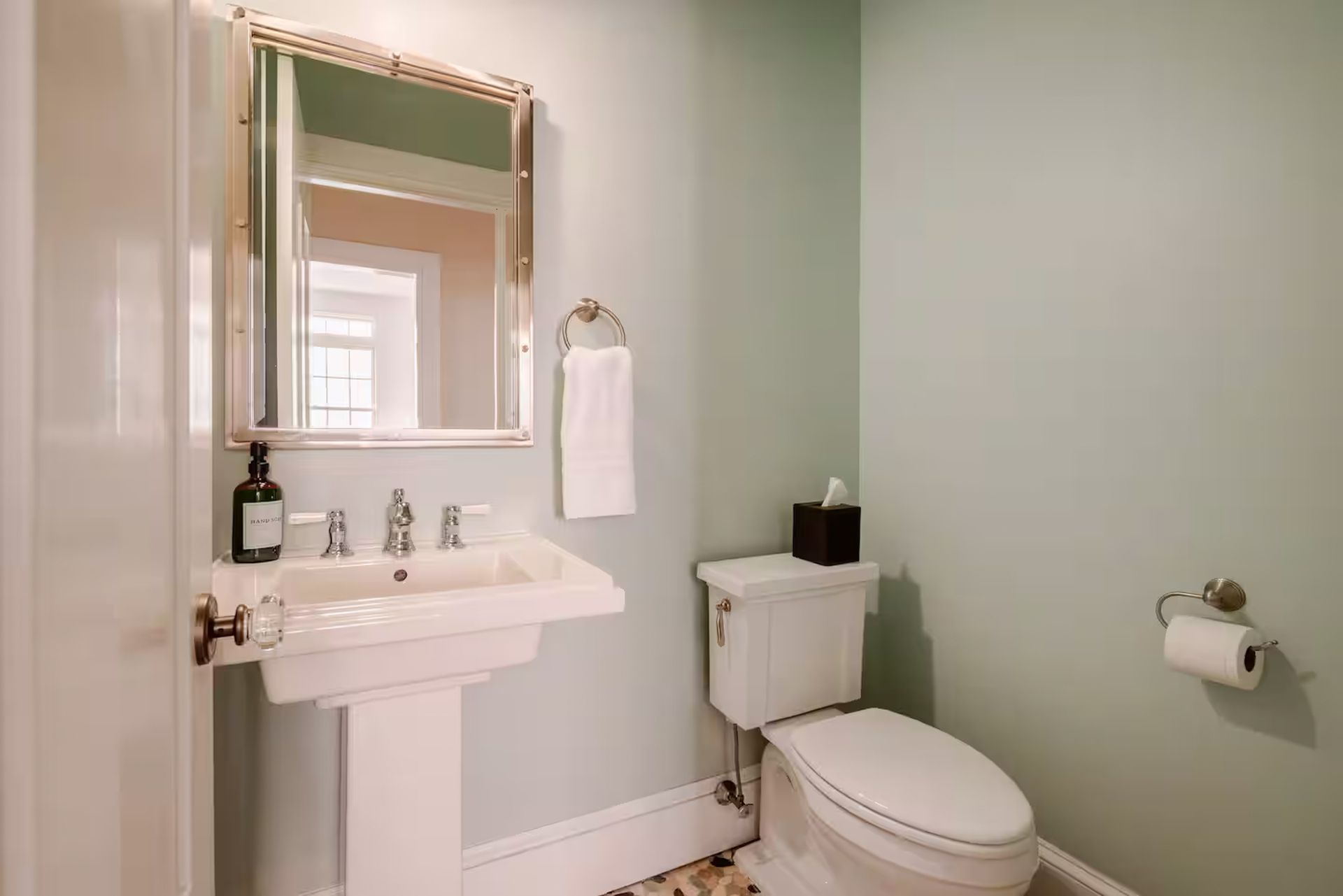 BellMoor Downstairs Powder Room
