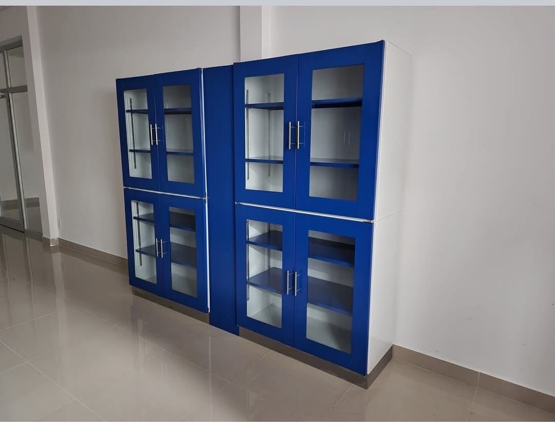 Detalles de fabricaci&oacute;n de mobiliario t&eacute;cnico