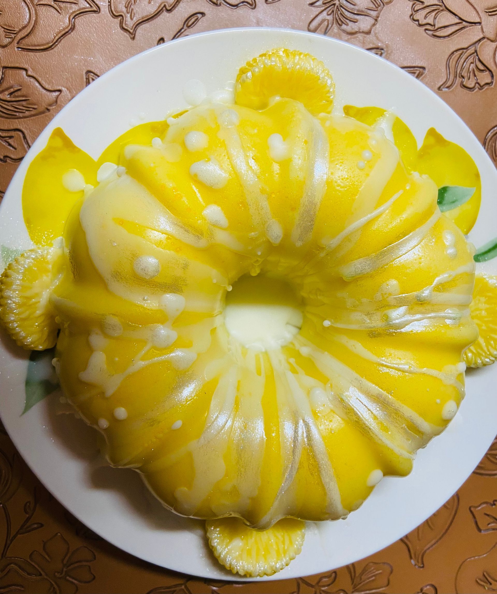 Mini Lemon Bundt Cake Candle