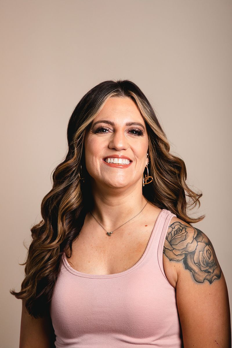 headshots_in_houston_tx_women_supporting_women_owned_businesses_hair_salon_stylist_creative.jpg