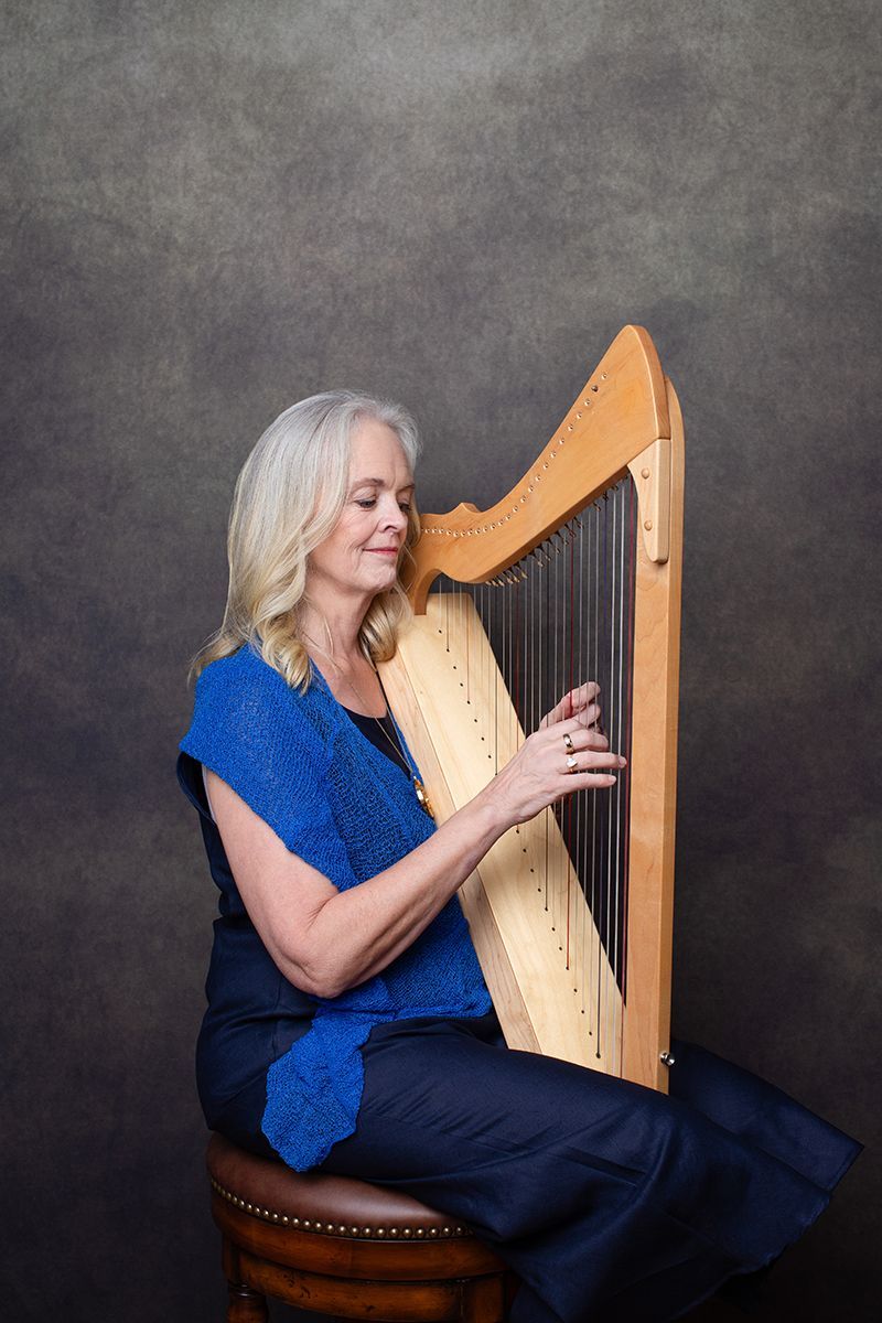 professional_headshots_in_houston_tx_studio_thewoodlands_spring_conroe_willis_huntsville_texas_based_harp_musician.jpg